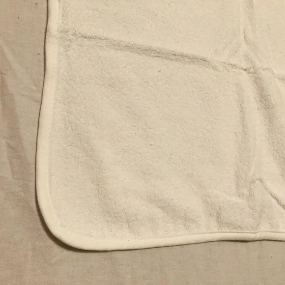 Royal Doulton Bunnykins Baby  Hooded Towel - Picture 5 of 16